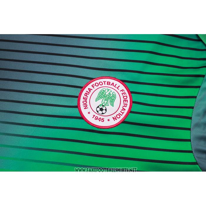 Tracksuit
 Nigeria
 Short Sleeve
 2024-2025 Green
 - Shorts
 Grey

